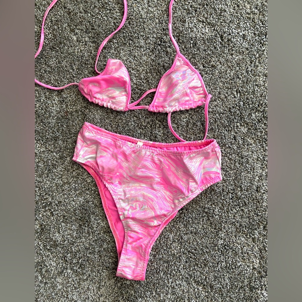 I heart raves set top size small bottoms size large